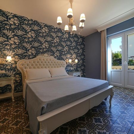 Sui Generis Tropea Luxury Rooms Extérieur photo