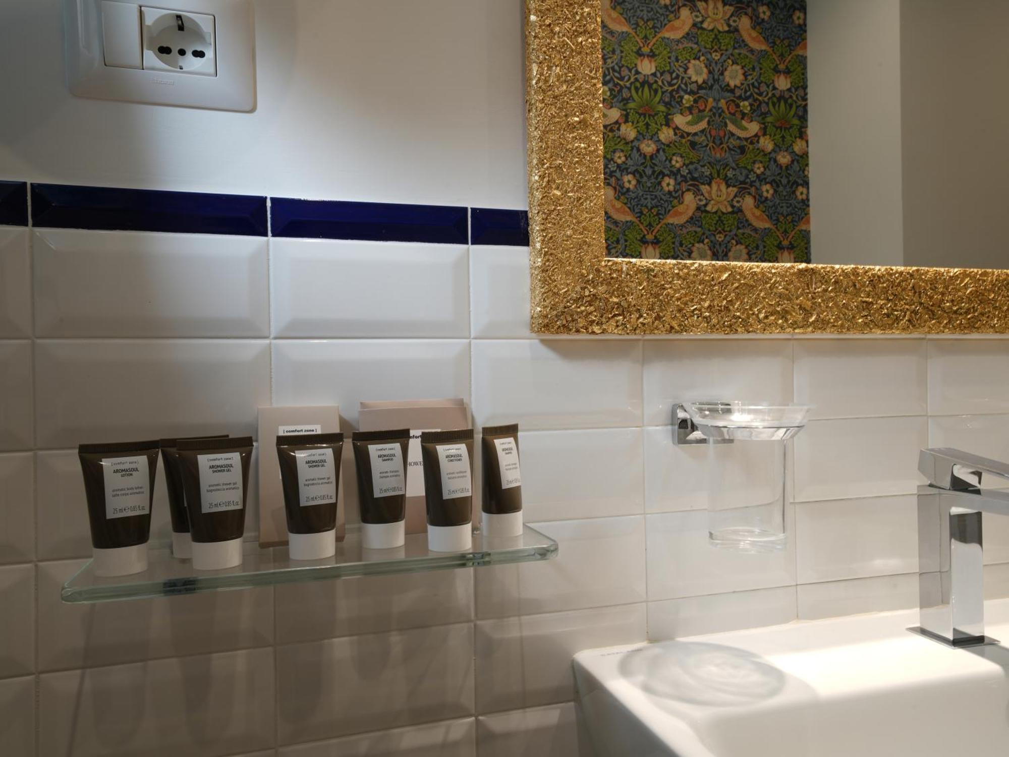 Sui Generis Tropea Luxury Rooms Extérieur photo
