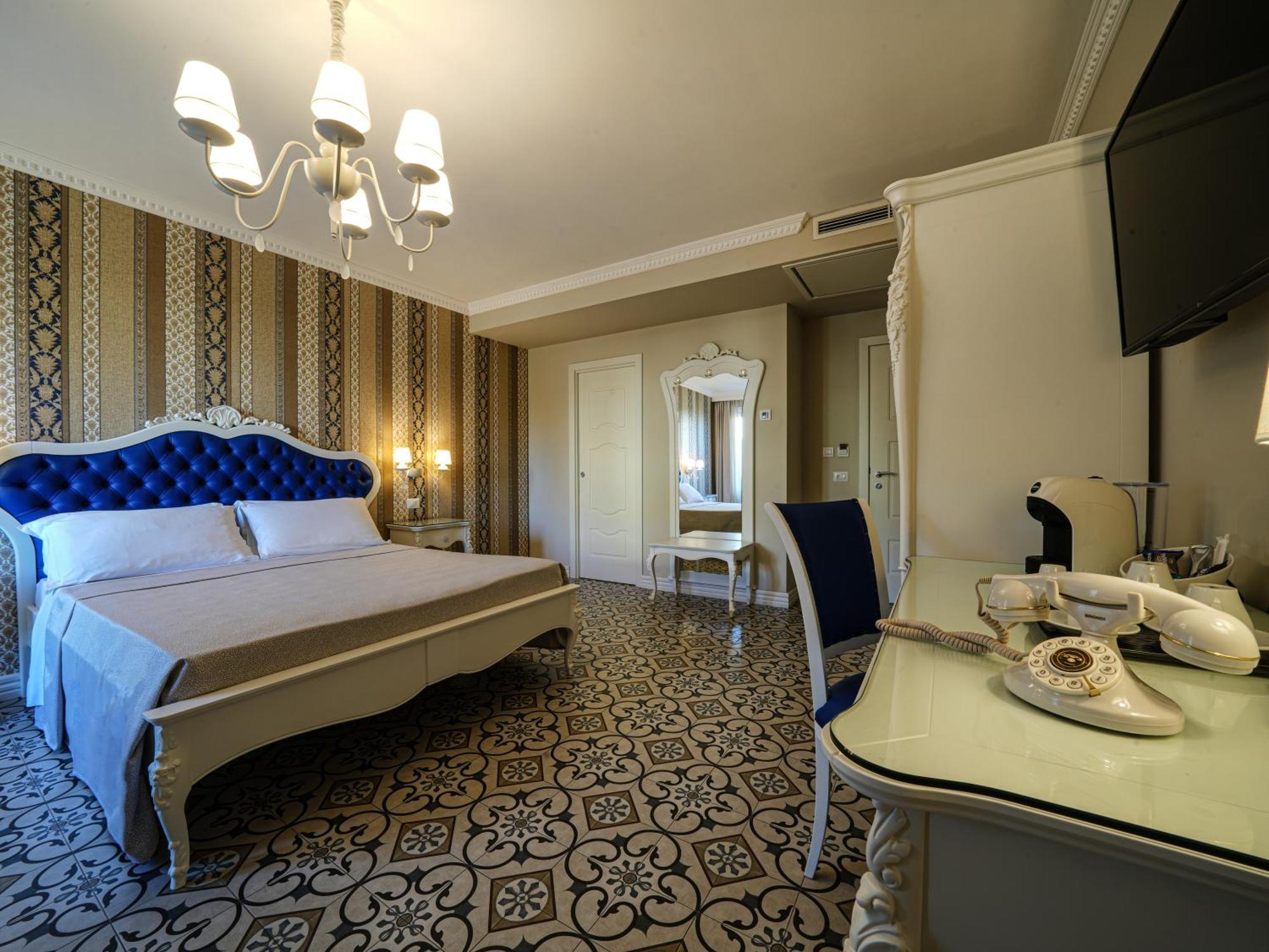 Sui Generis Tropea Luxury Rooms Extérieur photo