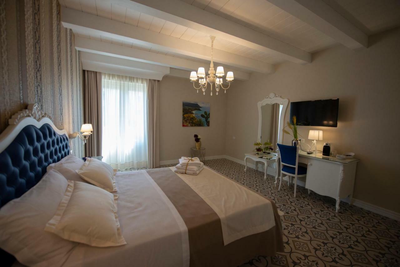 Sui Generis Tropea Luxury Rooms Extérieur photo