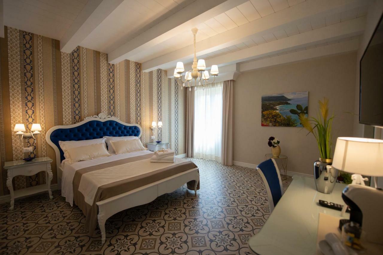 Sui Generis Tropea Luxury Rooms Extérieur photo