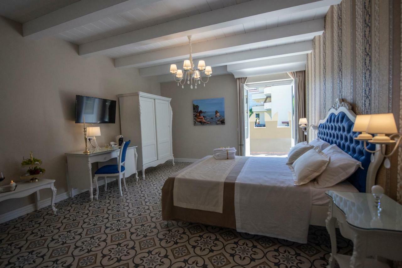 Sui Generis Tropea Luxury Rooms Extérieur photo