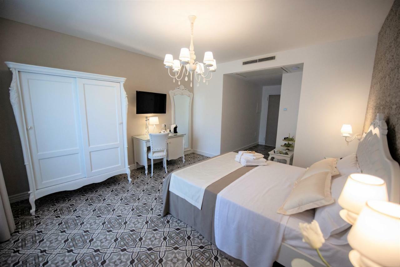 Sui Generis Tropea Luxury Rooms Extérieur photo